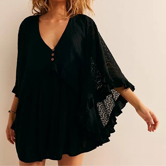 Free People Pants - NWOT XS Free People As You Are Romper lace, flowy, boho shorts romper